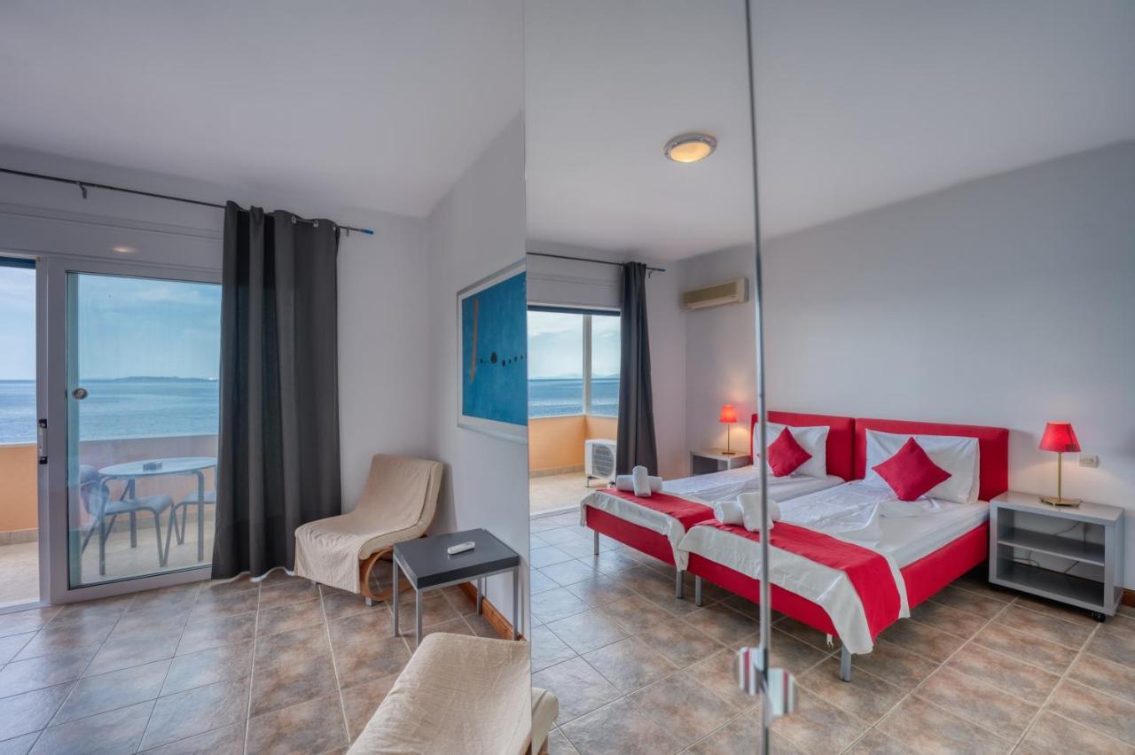 בארבאטי Glyfa Corfu Apartments מראה חיצוני תמונה