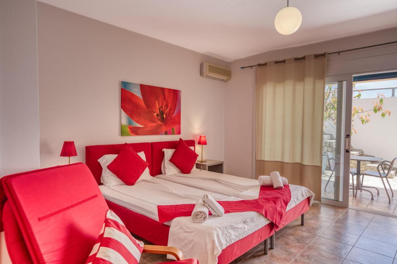 בארבאטי Glyfa Corfu Apartments מראה חיצוני תמונה